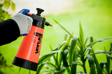 OPRYSKIWACZ KWAZAR  VENUS SUPER 360 1,5L /13/ 